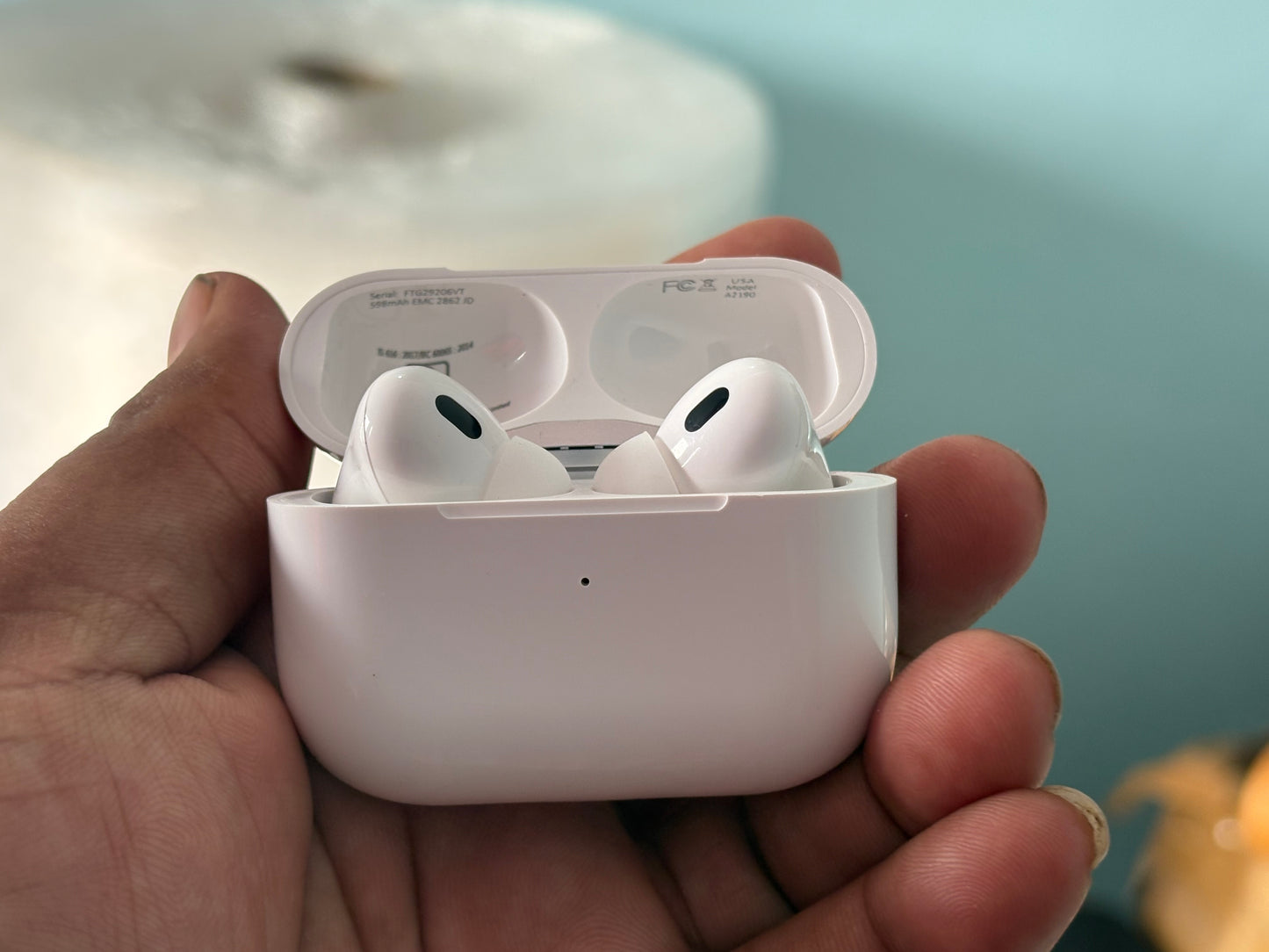 AirPods Pro 2nd Generation ANC noise cancellation support, and wireless support, 4 items free